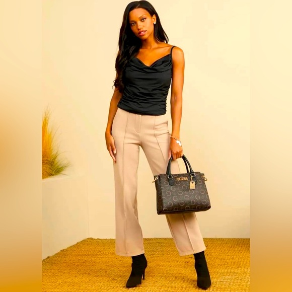 GUESS Women’s Evie Satchel Hand Bag In Signature Black Brown - Picture 5 of 5